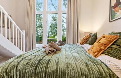 Luxe Victorian Spacious Home Sefton Park with Parking - Foto 45