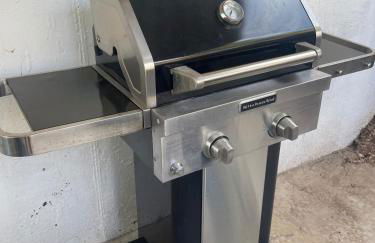 Charming WinnieTrailer with Cozy Private Patio Escape - Photo 6