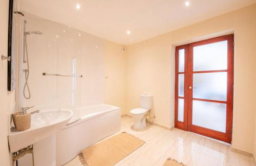 Dream Stay! 15 Guests, Big Pool with Heating Option at Extra Cost, Sea view! - Photo 36