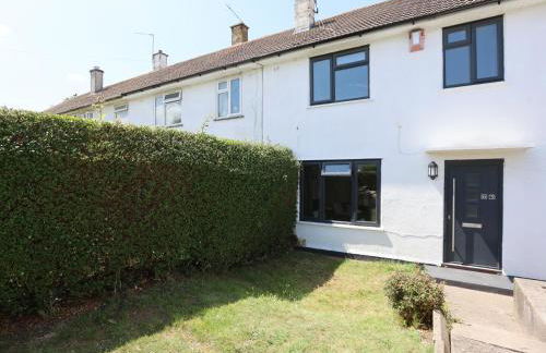 Homely ! Perfect for Contractors and Guests with Private off street parking - Foto 10