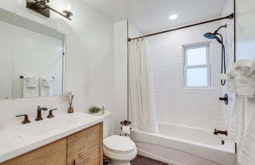 Upscale Family Retreat Near DC and Georgetown! - Foto 31