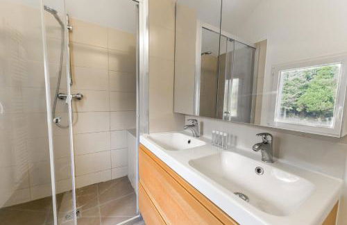 5 bedroom house in Annecy between town and countryside - Foto 17