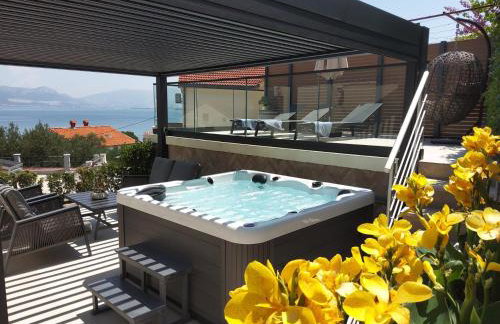 Villa Madu --- entire private villa with jacuzzi - Foto 1