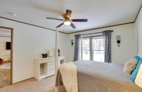 Stylish Chetek Hideaway with Lake and Dock Access! - Foto 16