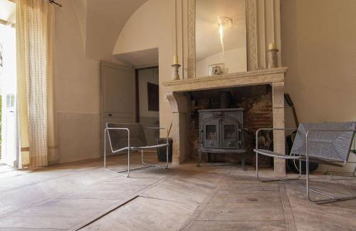 Historic Mansion by River Cénevières - Foto 14