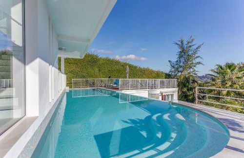 VILLA LOUPA VI4489 by Riviera Holiday Homes - Foto 1