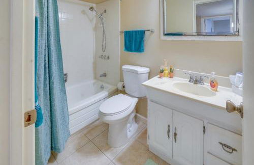 Patio and Yard Sun City Home Near Casinos - Foto 21