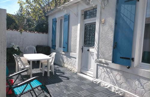 Petite maison CHATELNANON à 250 mètres de la mer - Foto 1