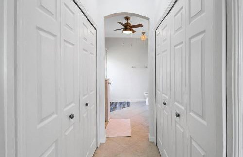 Gorgeous Lakefront Villa in Gran Paradiso - Seabird Villa - Photo 28