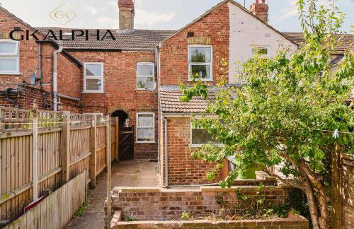 LONG STAY DEALS - 3 Bedroom Home Peterborough With Free Parking and Ultra Fast Wi-Fi Perfect for Work Stays and Vacations - Foto 18