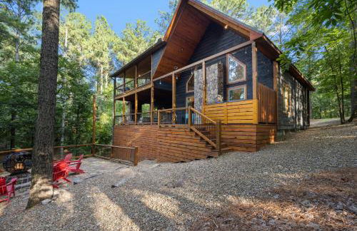 Cozy Cabin with Hot Tub, Fire Pit and Arcade Games - Foto 14