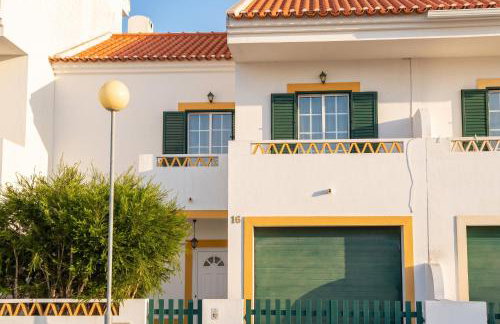 Charming house with fireplace in Grândola, 142 m², Internet included - Foto 1