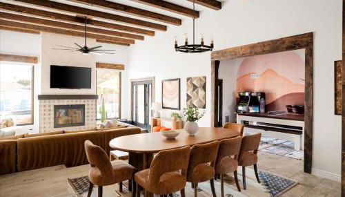 Pickleball & Mini Golf Karaoke Game Room - Foto 5