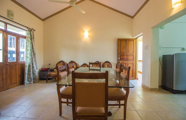 OYO 18705 Home Elegant 2BHK Parra - Foto 6