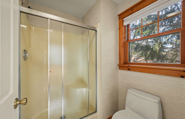 Mountain Escape With Game Room Balcony Stunning Views in the Poconos Christina - Foto 25