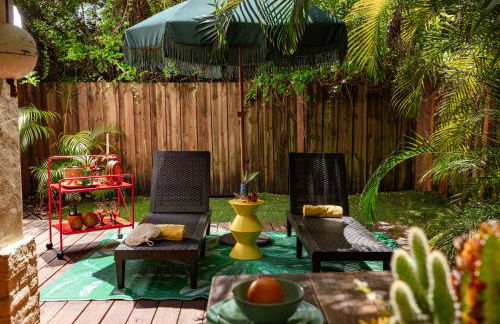 The Rum Locker - 1 King - 2 Twins - Private home and Patio - Sleeps 4 - Foto 10