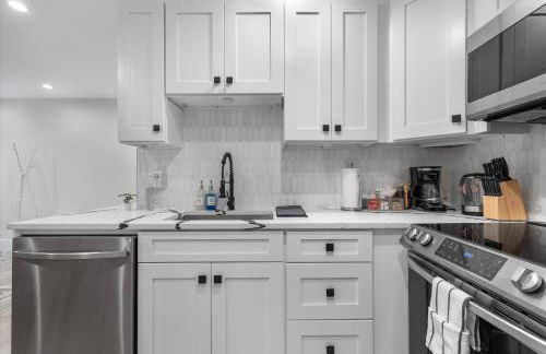 Central 2-BR City Sanctuary - Commuter-Friendly - Foto 9