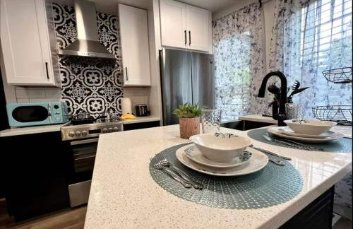 Sacred Heart HospitalHuckleberrysMin to Dwntn - Foto 9