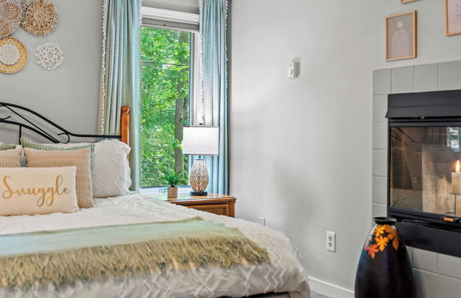 The Boulder Inn by Avantstay Indoor Hot Tub, Game Room, Outdoor Fire Pit - Foto 25