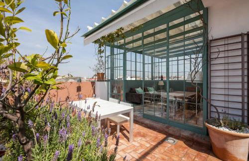 PENTHOUSE IN RESTORED c19TH HOME - Foto 32