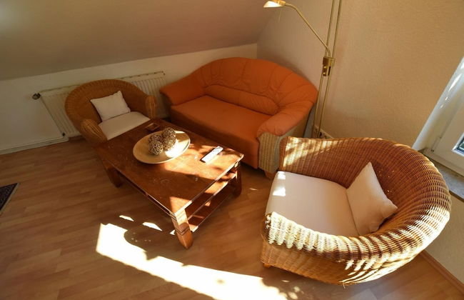 Tolstov-Hotels Generous 3 Room Apartment - Photo 27