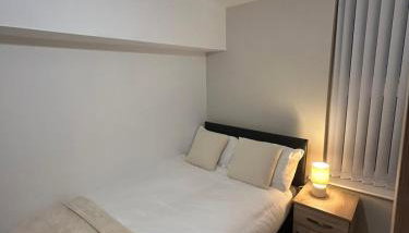 Large 6-Bedroom Family Home in Willenhall - Foto 2