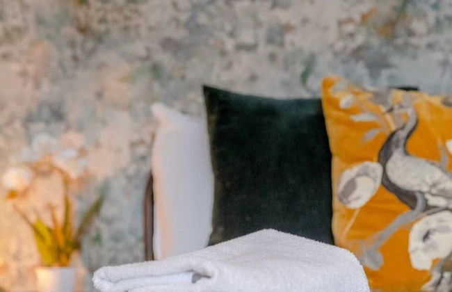 Central 3 Bedroom House With Garden - Foto 14