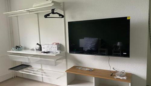 GrüneOase Balkon smartTV WiFi WaMa - Foto 5, wardrobe