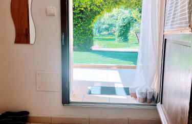 chambre et salle de bain privé s'ouvrant sur terrasse, jardin et cuisine d'été - Foto 3