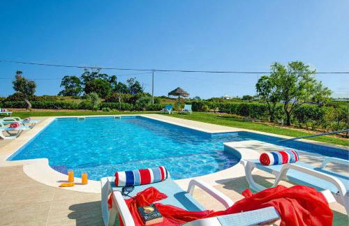 Villa Viana by Villa Plus - Photo 2