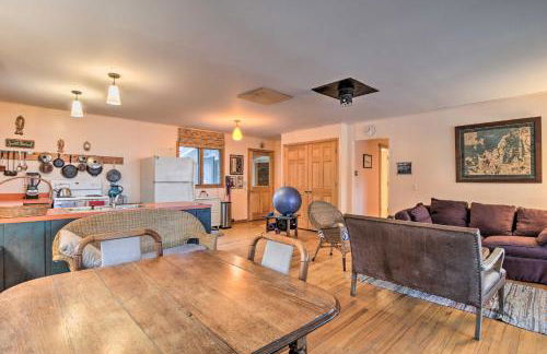 Idyllic Northport Cottage, Walk to Lakeside! - Foto 11