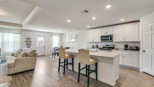 Eagle View Stay, LLC - Photo 2, stove, dishwasher