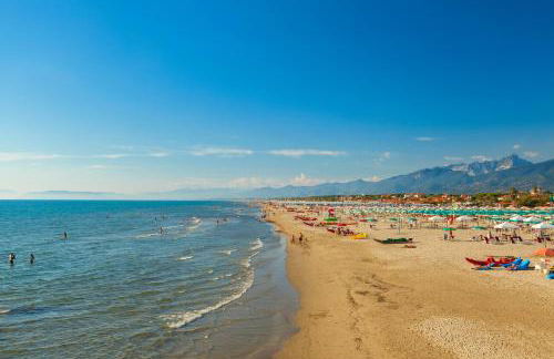 Bedo House Beach Front - Happy Rentals - Foto 28