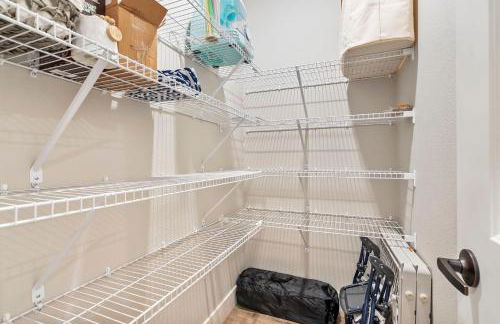 Private Hot Tub, Lake View, 33400 of Free Daily Tickets, Unique Floor Plan! - Foto $