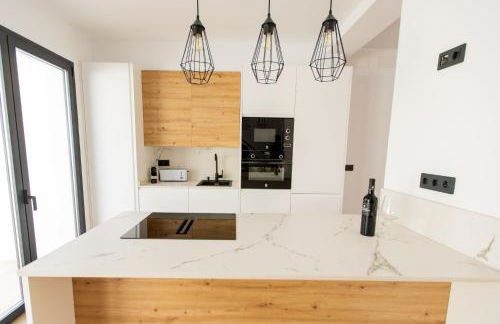 Casa con piscina a 5 km del centro de Sevilla - Foto 3