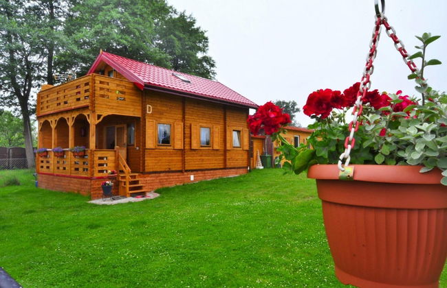 Wooden House by Ostrowieckie Lake With Beach - Photo 34