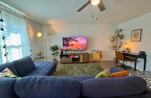 5 Star Stay Large Remodeled Modern 4BR Near UNT and TWU Sleeps 10 - Foto 20