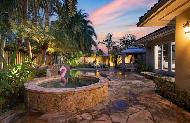 Coral Ridge Getaway by Avantstay Pool Hot Tub Billiards 5mins to Beach - Foto 2