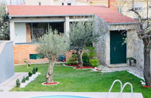 Iva apartman sa bazenom - Foto 9