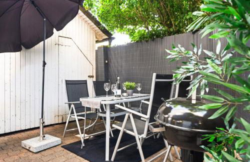 MOLA Apartments-Ferienwohnung für 5 Personen-separater Eingang-Gratis Parkplatz-Terrasse-Grill-Highspeed WLAN-auch für Langzeit geeignet - Foto 28