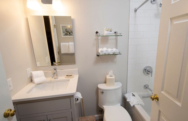 Modern & Updated Winterplace 3br- Sleeps 12 3 Bedroom Condo by RedAwning - Foto 7