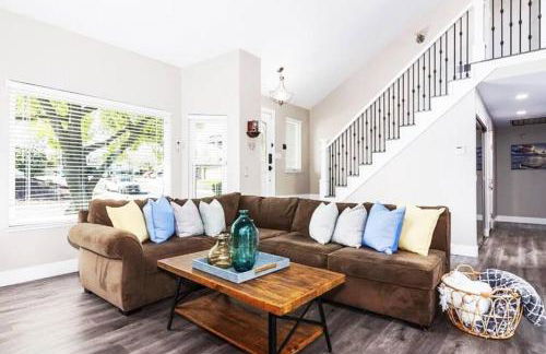 Stunning Modern Home King Bed Pool Jacuzzi Fire pit - Foto 8