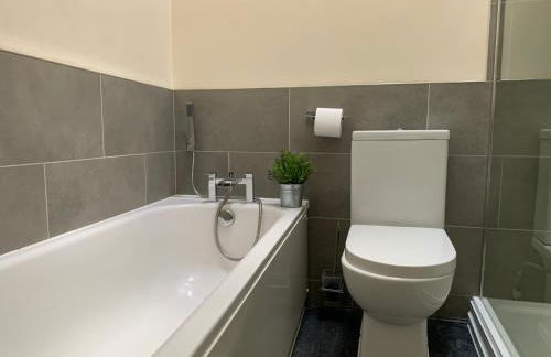 Market Place Serviced Apartments, Leek - Photo 36