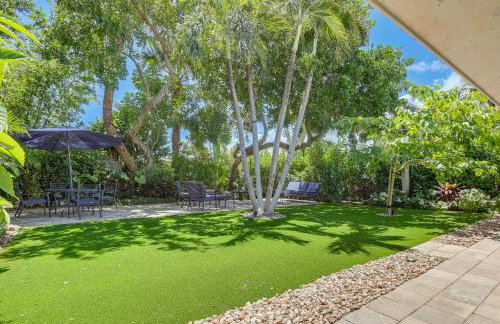 Vibrant North Palm Beach Home ~ 2 Mi to Beach! - Foto 23