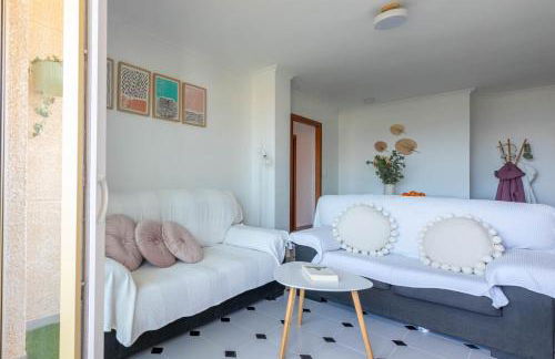 Apartamento segunda línea piscina frente al mar - Foto 10