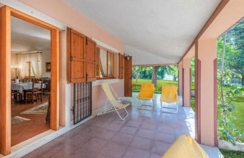 Gorgeous Home In Ponzano Di Fermo - Foto 11