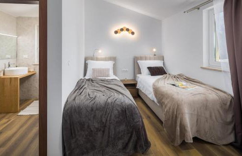 Awesome Home In Sveti Petar U Sumi - Photo 24