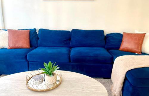 Heart of Hollywood - Walk of Fame Studio - 1bd or 2bd with View - Free parking - Balcony - Wifi - Rooftop - Gym - Upscale amenities - Foto 4