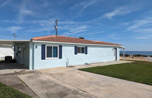 Beautiful Ormond Beachfront House! - Photo 31