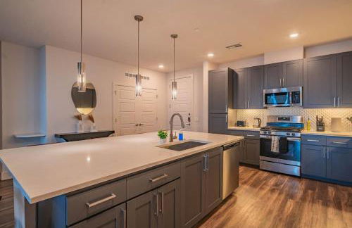 Posh 2BR Kierland Commons, TPC Golf, Pool, Gym, W-D - Foto 19